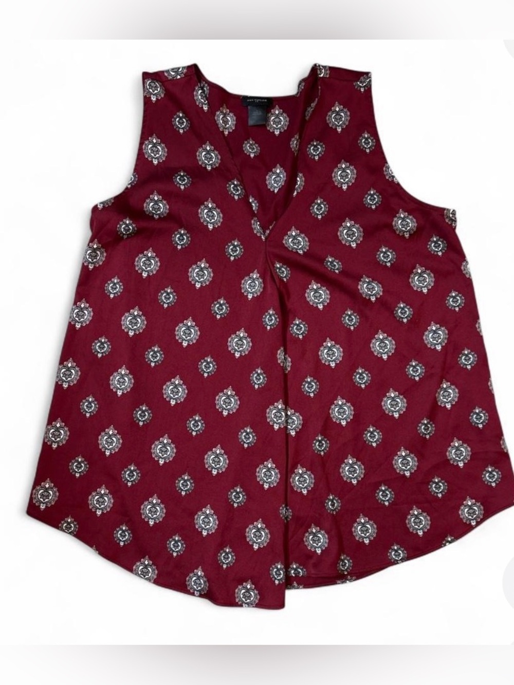 Ann Taylor Burgundy Sleeveless V-Neck Medallion Print Camisole